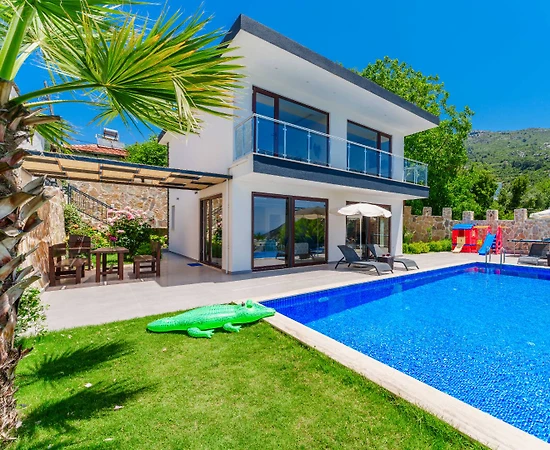 Kaş İslamlar'da Göz Alıcı Manzaraya Sahip, Özel Havuzlu, Kiralık Villa - 1