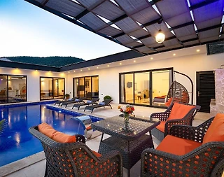 Kalkan İslamlar'da Doğa İçerisinde, Kapalı Havuzlu, Kiralık Villa - 1