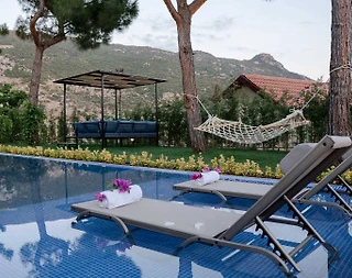 Kaş İslamlar'da Taş Mimarili, Kapalı Havuzlu, Bahçeli Villa - 5