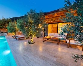 Kalkan Kalamar'da Denize Sıfır, Özel Plajlı ve Özel Havuzlu, Kiralık Villa - 3