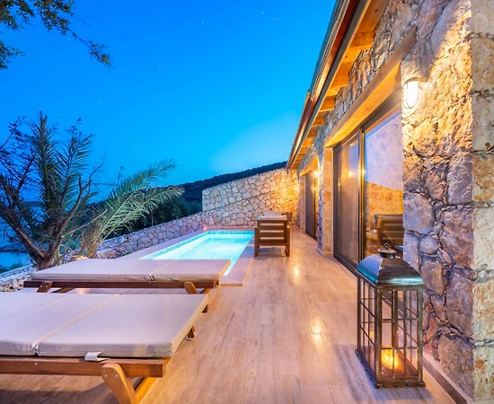 Kaş Kalkan'da Otantik Tasarımlı, Özel Havuzlu, Balayı Villası - 1