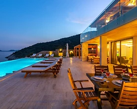 Kaş Kalkan'da Kalabalık Ailelere Uygun, Özel Plajlı, Lüks Villa  - 2