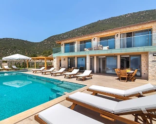 Kaş Kalkan'da Kalabalık Ailelere Uygun, Özel Plajlı, Lüks Villa  - 4