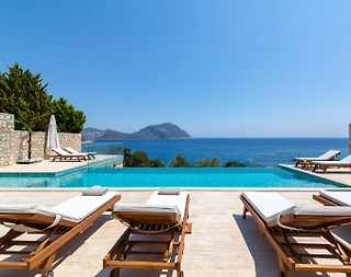 Kalkan Kalamar'da Denize Sıfır, Özel Havuzlu, Lüks Tasarımlı Villa - 2