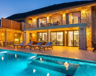Kalkan Kalamar'da Denize Sıfır, Özel Havuzlu, Lüks Tasarımlı Villa - 5