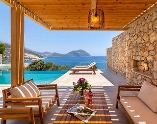 Kalkan Kalamar'da Denize Sıfır, Özel Havuzlu, Lüks Tasarımlı Villa - 1