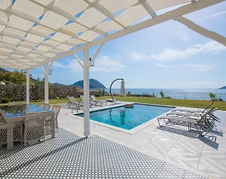 Kaş Kalkan'da Denize Sıfır, Özel Havuzlu, Bahçeli Kiralık Villa - 2