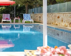 Kaş Kalkan'da Doğa Manzaralı, Özel Havuzlu, Bahçeli Villa - 3