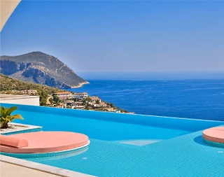 Kalkan Kalamar'da Geniş Ailelere Uygun, Özel Havuzlu, Manzaralı Villa - 1