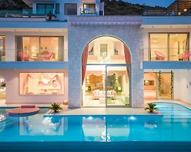 Kalkan Kalamar'da Geniş Ailelere Uygun, Özel Havuzlu, Manzaralı Villa - 2