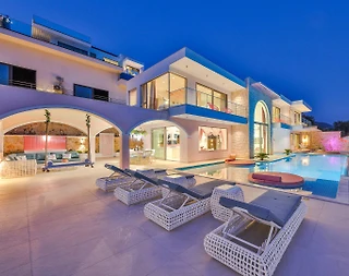 Kalkan Kalamar'da Geniş Ailelere Uygun, Özel Havuzlu, Manzaralı Villa - 3