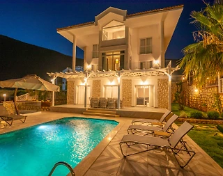 Kaş Kalkan'da Görkemli Deniz Manzaralı, Özel Plajlı, Şık Villa - 2