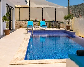 Kaş Bezirgan'da Dağ Manzaralı, Özel Havuzlu, Kiralık Villa  - 3