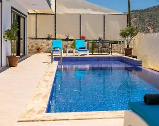 Kaş Bezirgan'da Dağ Manzaralı, Özel Havuzlu, Şık Kiralık Villa  - 3