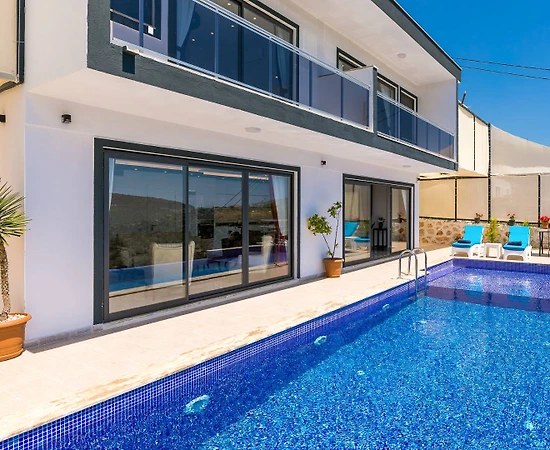 Kaş Bezirgan'da Dağ Manzaralı, Özel Havuzlu, Kiralık Villa - 1