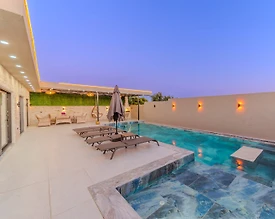 Kalkan Kınık'ta Sakin Konumda, Özel Havuzlu, Kiralık Villa - 3