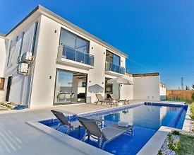 Kalkan Kınık'ta Doğa İçerisinde, Özel Havuzlu, Modern Villa - 3