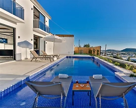 Kalkan Kınık'ta Doğa İçerisinde, Özel Havuzlu, Modern Villa  - 2