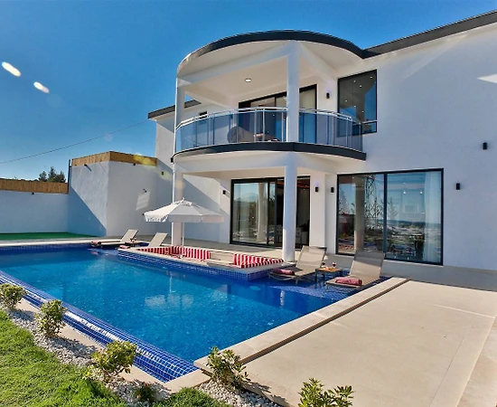 Kalkan Kınık'ta Ferah Bahçeli, Özel Havuzlu, Jakuzili, Kiralık Villa - 1