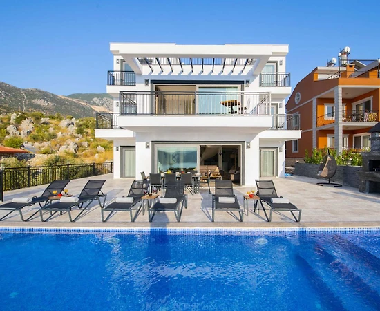 Kalkan Kışla'da Muhteşem Deniz Manzaralı, Sonsuzluk Havuzlu, Kiralık Villa - 1