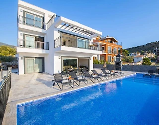 Kalkan Kışla'da Muhteşem Deniz Manzaralı, Sonsuzluk Havuzlu, Kiralık Villa - 2