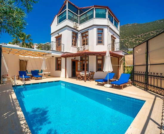 Kaş Kalkan'da Deniz ve Doğa Manzaralı, Özel Havuzlu, Modern Villa - 1