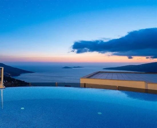 Kaş Kalkan'da Eşsiz Deniz Manzaralı, Özel Havuzlu, Merkezi Villa - 1