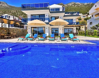 Kaş Kalkan'da Geniş Ailelere Uygun, Sonsuzluk Havuzlu, Kiralık Villa - 2