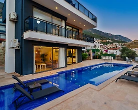 Kaş Kalkan'da Göz Alıcı Deniz Manzaralı, Özel Havuzlu, Lüks Villa - 2