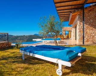 Kaş Bezirgan'da Deniz ve Ada Manzaralı, Özel Havuzlu, Lüks Villa - 3