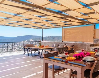 Kaş Bezirgan'da Enfes Deniz Manzaralı, Özel Havuzlu, Ferah Suit - 3