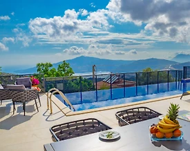 Kaş Bezirgan'da Enfes Deniz Manzaralı, Özel Havuzlu, Jakuzili Villa - 3