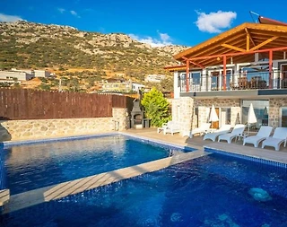 Kaş Bezirgan'da Merkeze Yakın, Özel Havuzlu, Otantik Villa - 1