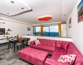 Kalkan Kördere'de Balayı Çiftlerine Uygun, Modern Tasarımlı, Kiralık Suit - 1