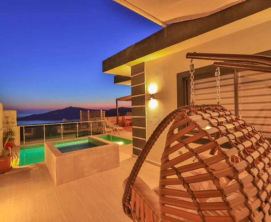 Kalkan Kördere'de Balayı Çiftlerine Uygun, Özel Havuzlu, Kiralık Villa - 1