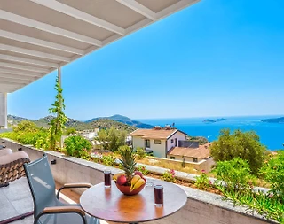 Kaş Kalkan'da Balayı Çiftlerine Uygun, Kapalı Havuzlu, 1+1 Villa - 1