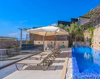Kalkan Kördere'de Deniz Manzaralı, Açık ve Kapalı Havuzlu Modern Villa - 5