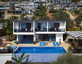 Kaş Bezirgan'da Deniz Manzaralı, Özel Havuzlu, Lüks Villa - 3