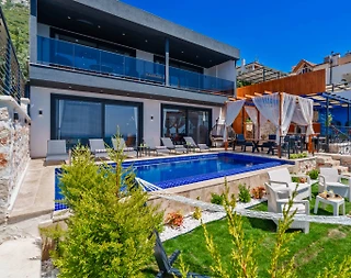 Kalkan Kördere'de Deniz Manzaralı, Özel Havuzlu, 5 Kişilik Villa - 1
