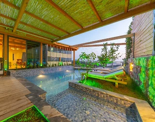 Kaş Bezirgan'da Deniz Manzaralı, Özel Havuzlu, Ahşap Villa - 1