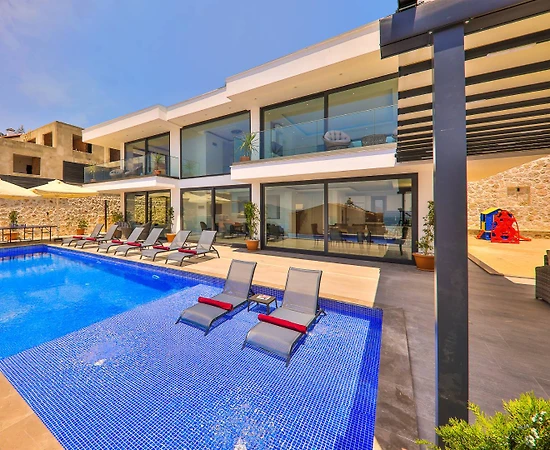 Kaş Bezirgan'da Deniz Manzaralı, Özel Havuzlu, Lüks Villa - 1