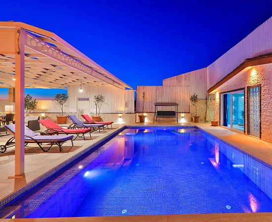 Kalkan Kördere'de Deniz Manzaralı, Özel Havuzlu, Saunalı Villa - 1