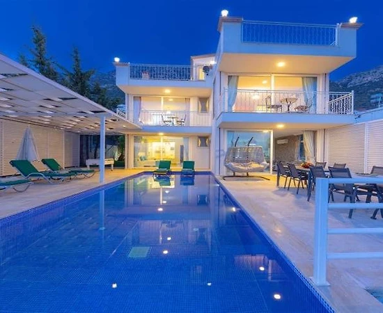 Kalkan Kördere'de Doğa ve Deniz Manzaralı, Özel Havuzlu, Kiralık Villa - 1