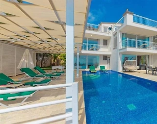 Kalkan Kördere'de Doğa ve Deniz Manzaralı, Özel Havuzlu, Şık Villa - 4