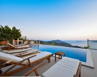 Kalkan Kördere'de Enfes Deniz Manzaralı, Sonsuzluk Havuzlu, Şık Villa - 5