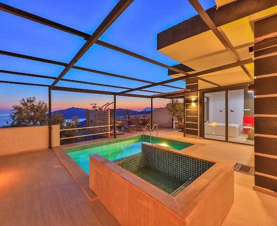 Kalkan Kördere'de Modern Tasarımlı, Özel Havuzlu, Jakuzili Villa - 1