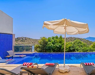 Kaş Bezirgan'da Doğa Manzaralı, Özel Havuzlu, Lüks Villa - 3
