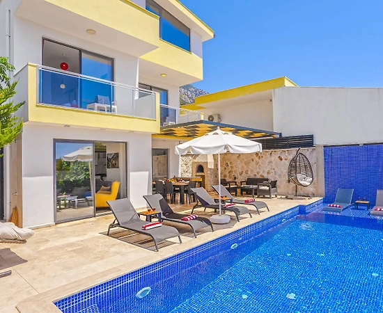 Kaş Bezirgan'da Doğa Manzaralı, Özel Havuzlu, Lüks Villa - 1