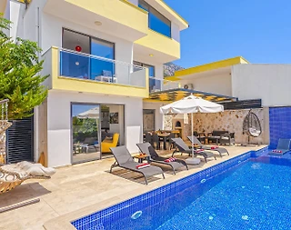 Kaş Bezirgan'da Doğa Manzaralı, Özel Havuzlu, Lüks Villa - 1