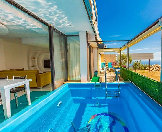 Kaş Bezirgan'da Panoramik Deniz Manzaralı, Özel Havuzlu, Kiralık Villa - 1